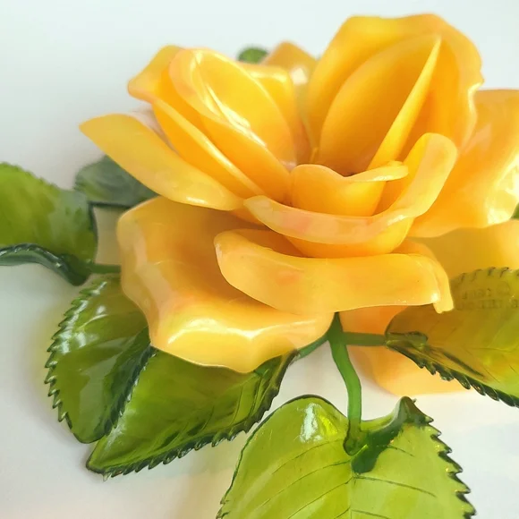 MCM Lucite Acrylic Yellow Rose Retro Mod Flower Power Sculpture Home Decor Vtg - Picture 5 of 12